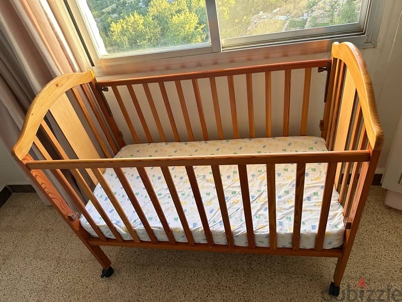 Wooden Crib 3