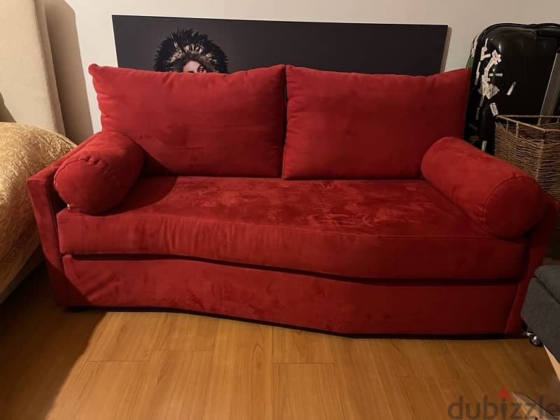 red sofa 0