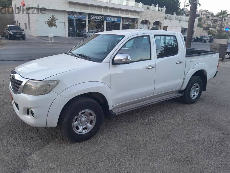 Toyota Hilux 2015 V4 2.7 4X4 MANUAL FULL 3