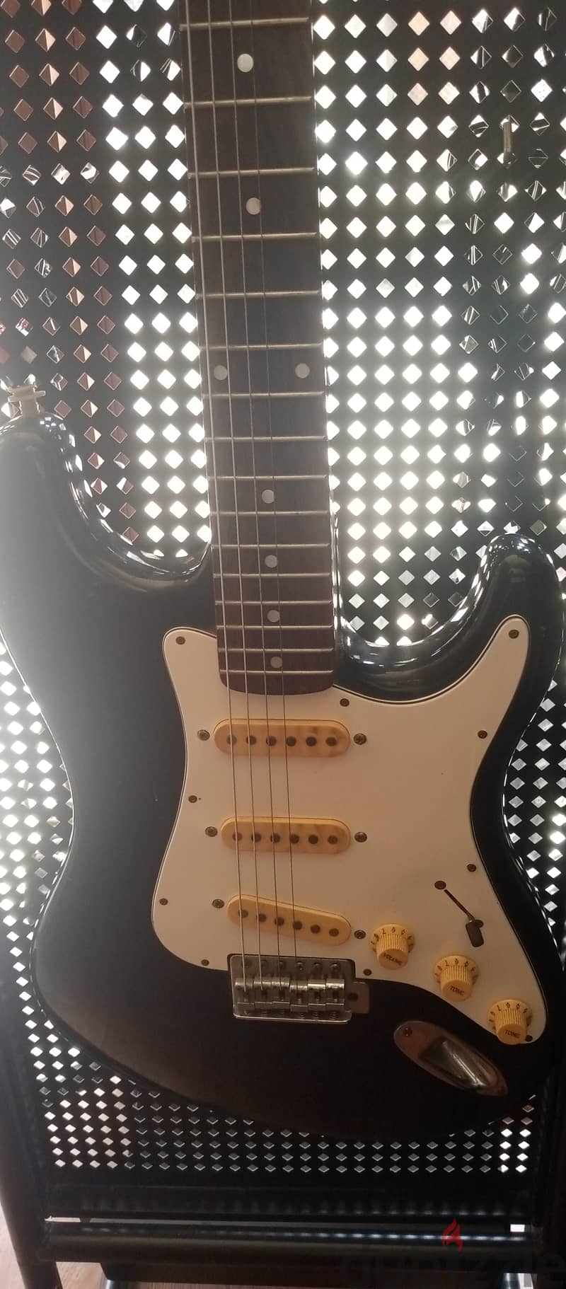 Guitar electric 1