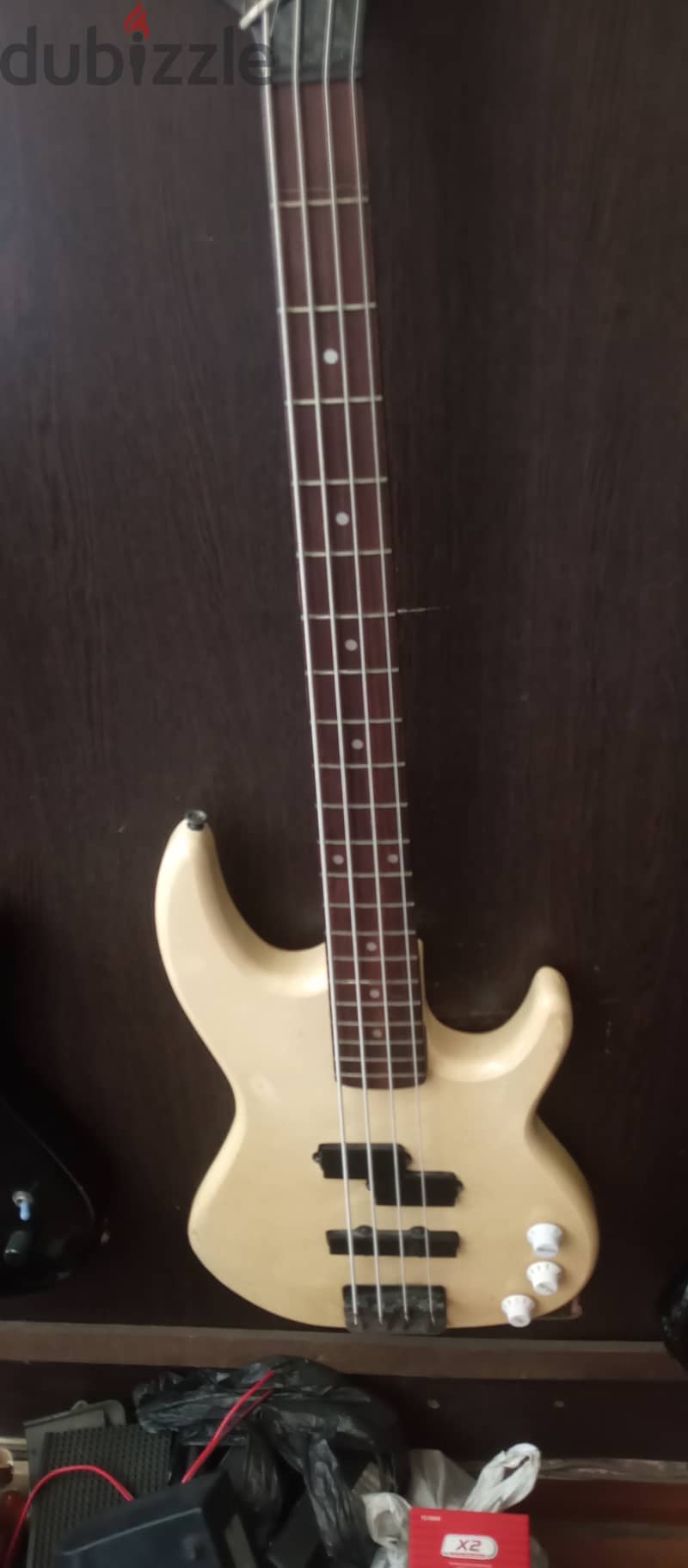 Bass guitar 1