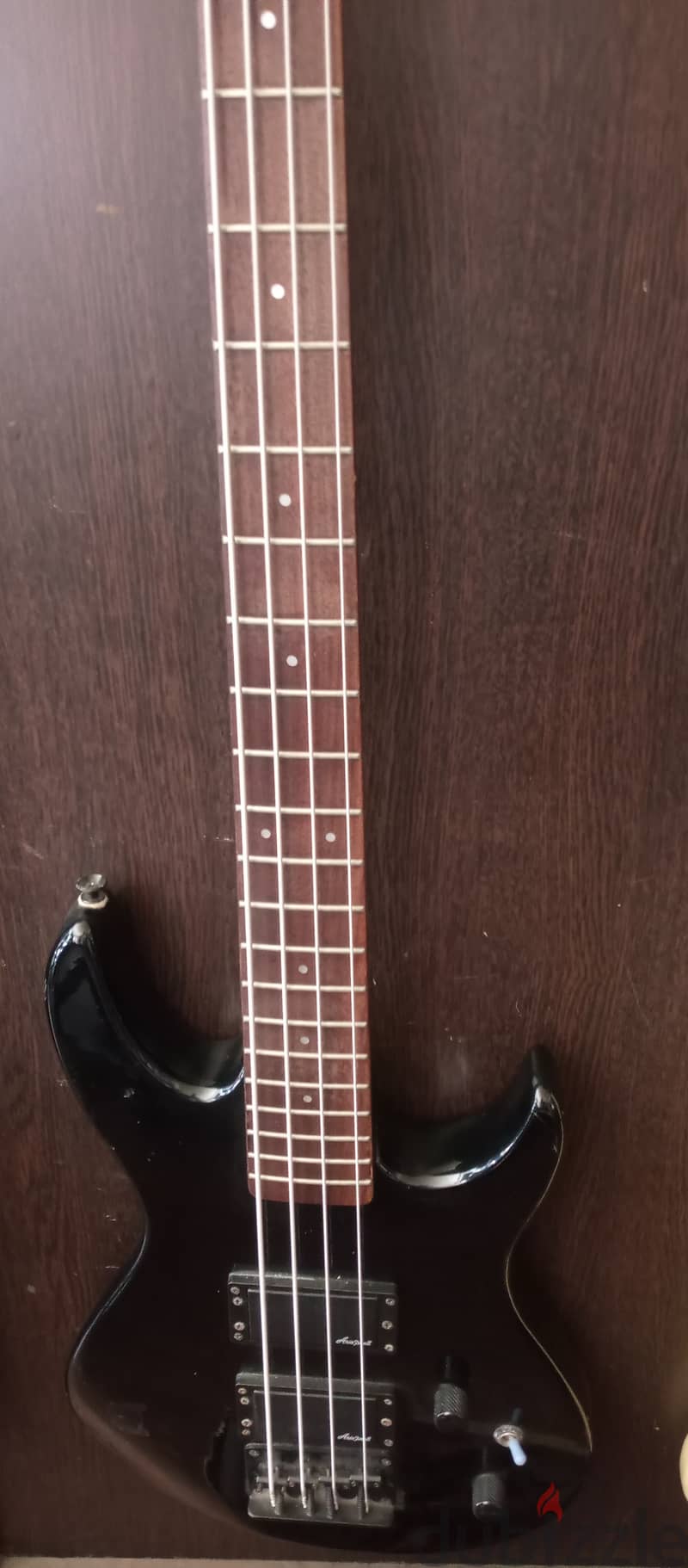 Bass guitar 1