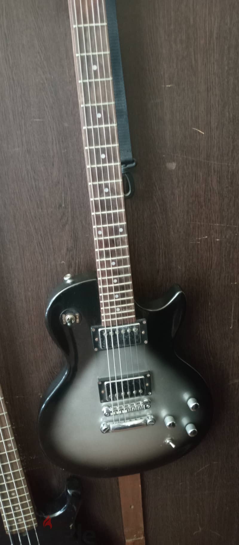 Electric guitar 1