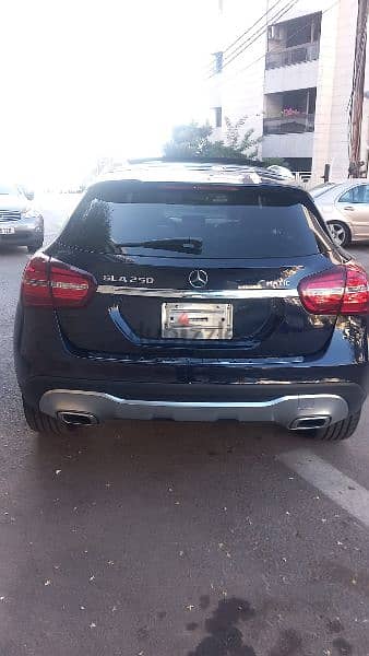 Mercedes-Benz GLA-Class 2018 1