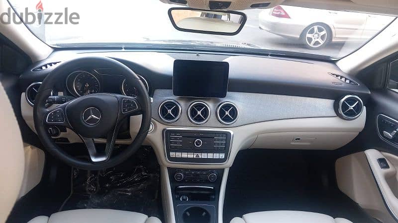 Mercedes-Benz GLA-Class 2018 11