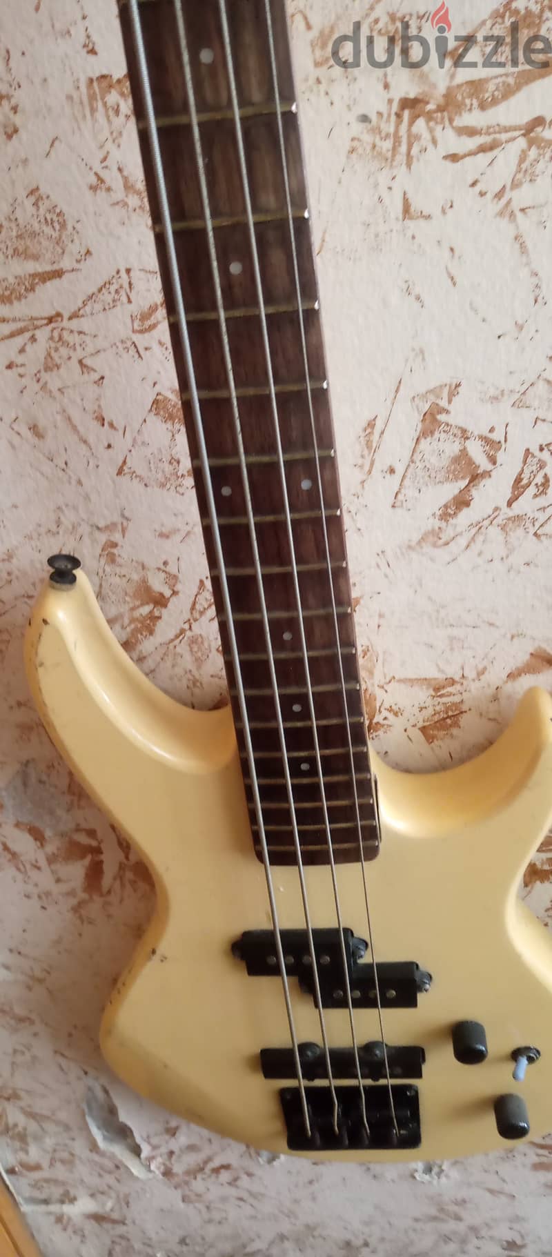 Bass guitar 1