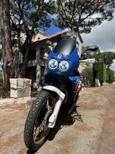 Africa Twin 750 0