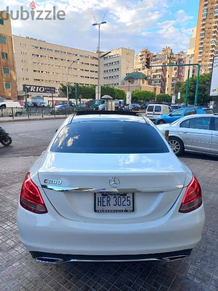 Mercedes-Benz C-Class 2016 Clean car fax 4