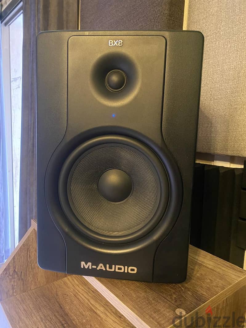 M-Audio BX8 D2 1