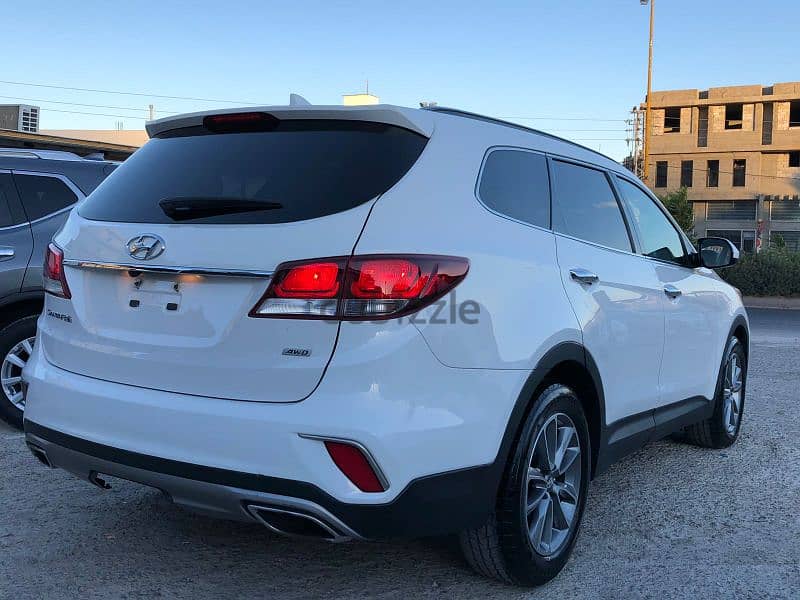 Hyundai Santa Fe 2017 4