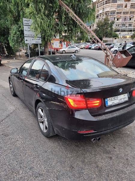 BMW 3-Series 2012فعلا بداعي السفر من دون وسيط 0