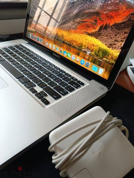 Macbook pro late 2011 0