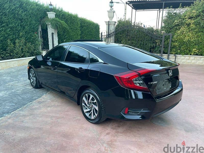 Honda Civic Sedan 2018 meshi 60,000 miles one owner jdidi top nadafe 3