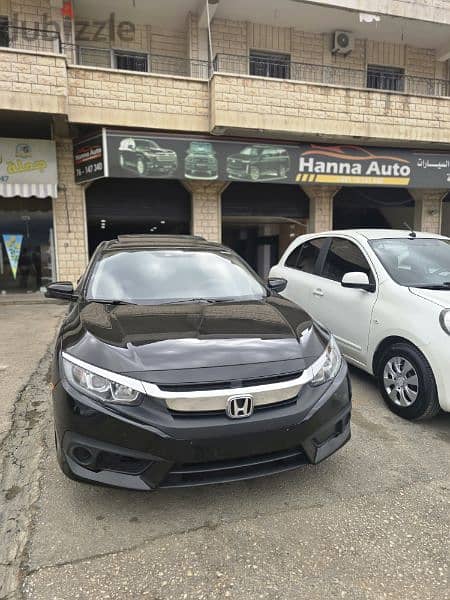 Honda Civic Sedan 2018 meshi 60,000 miles one owner jdidi top nadafe 10