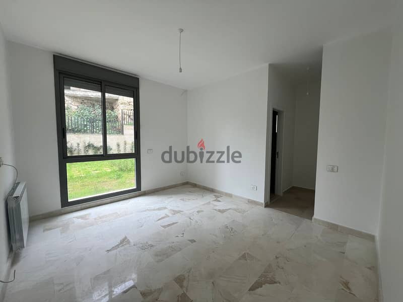 L11252-Deluxe Apartment for Rent in Adma with Garden 3