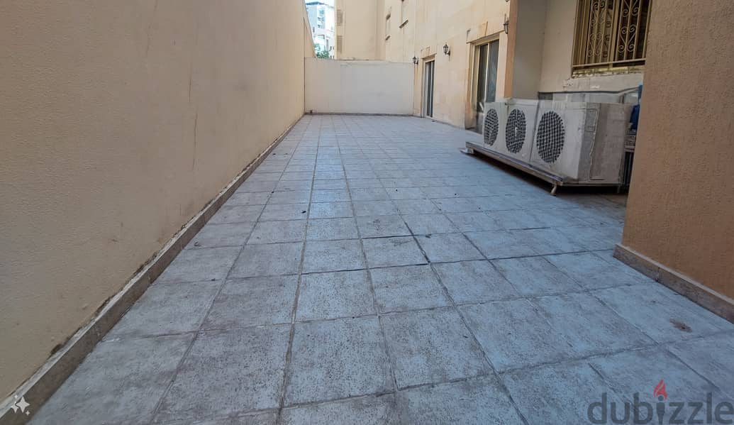 Apartment for sale in Mtayleb with terrace 80m²شقة للبيع في المطيلب 5