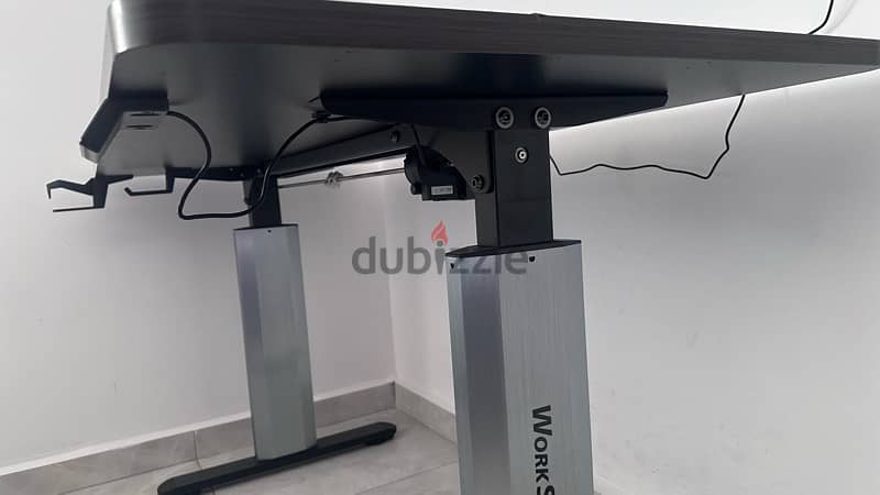 Adjustable Rising Desk - Desk for setup 6