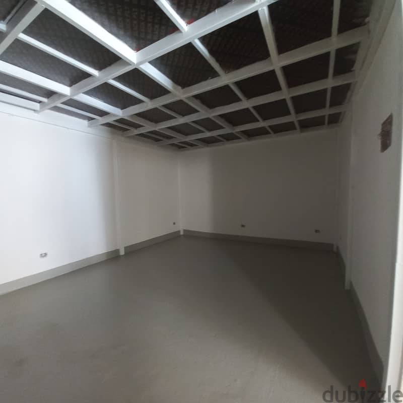 Shop for sale in zalka محل تجاري للبيع في الزلقا 2