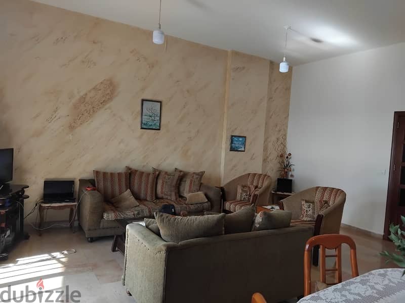 Apartment for sale in Blat شقة للبيع ب بلاط 4