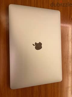 Apple MacBook