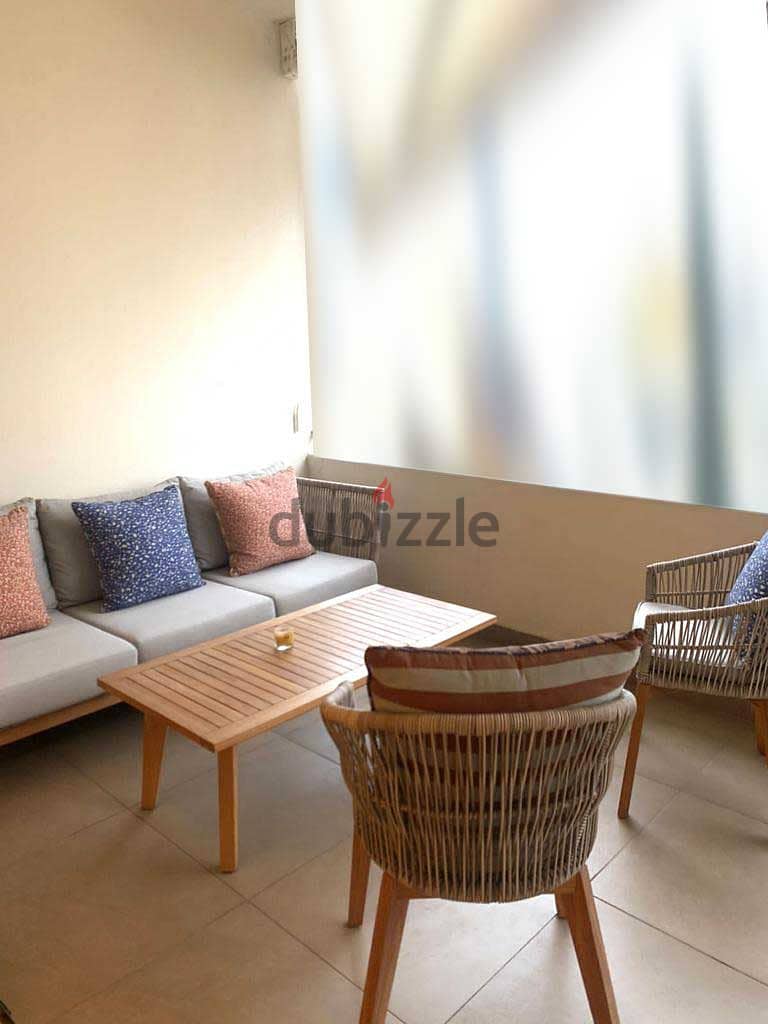 CATCH APARTMENT IN ACHRAFIEH PRIME (250SQ) 2 BEDROOMS , (AC-768) 4