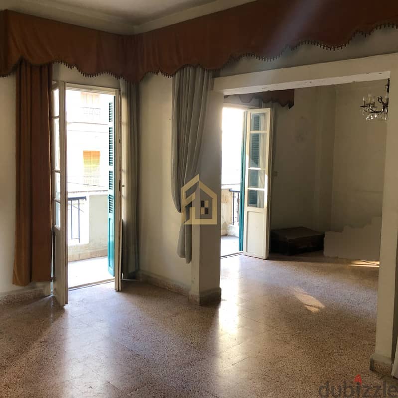 Apartment for sale in Achrafieh RKE10 شقة للبيع في الأشرفية 2