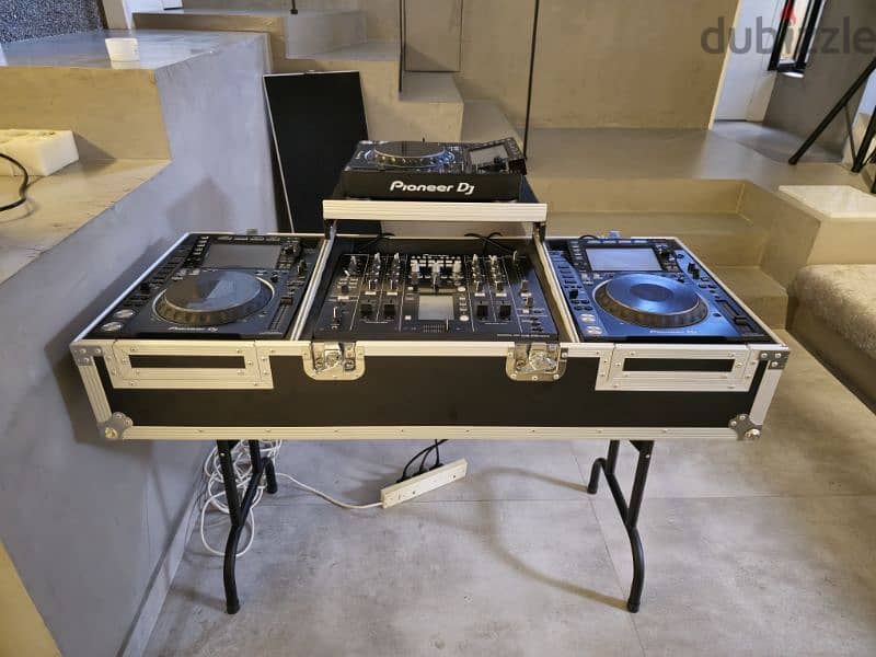 Cdj nexus 2 (3) + djm 2000 + flight case(become a dj booth) 2