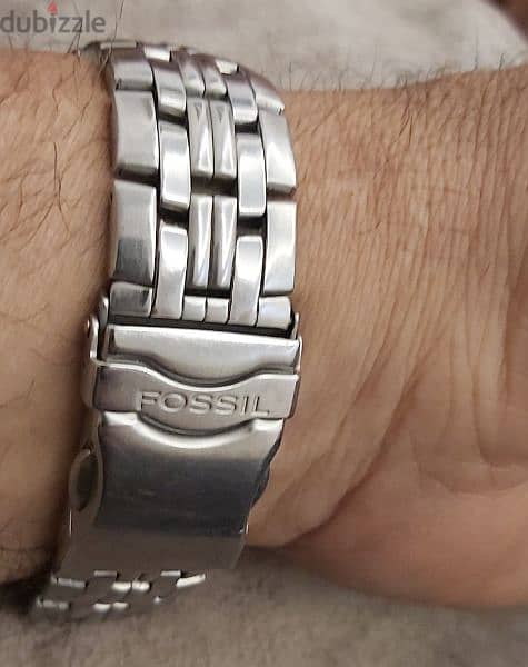 fossil r 1