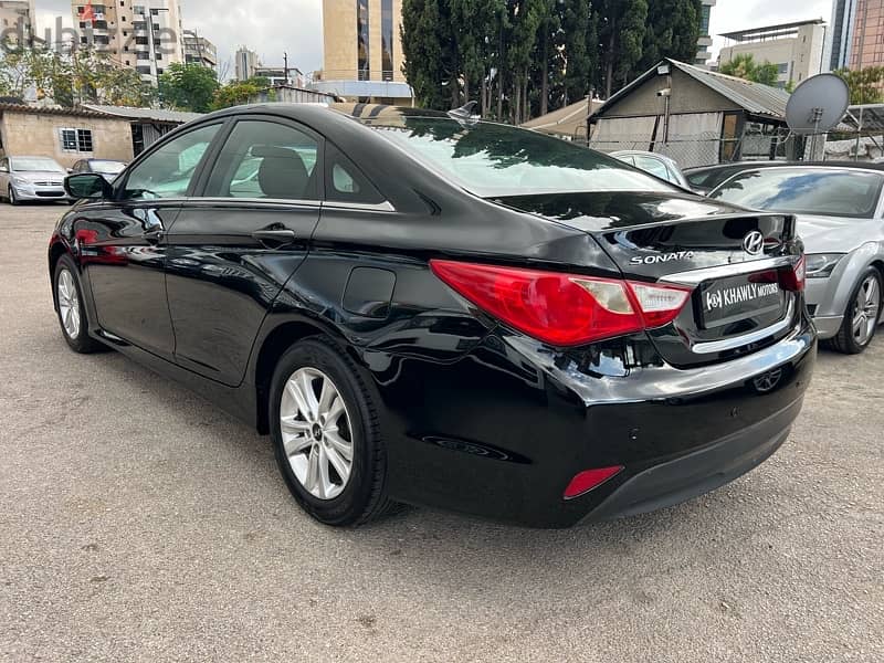 Hyundai Sonata 2014 4