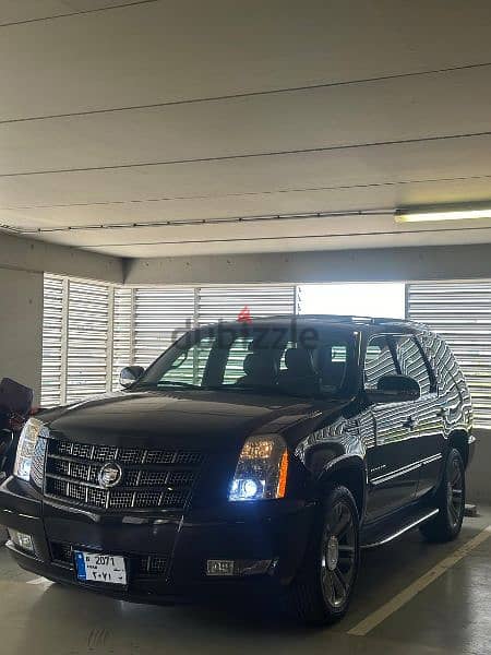 Cadillac Escalade 2012 3