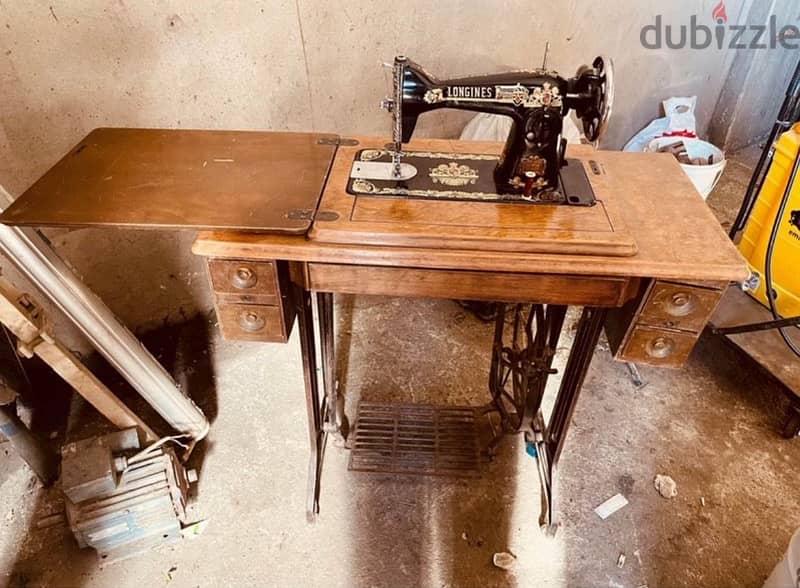 Antuque Sewing Machine 1