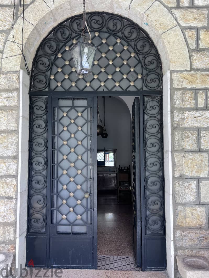 منزل  تقليدي للبيع في سوق عاليه Traditional House for Sale in Aley 6