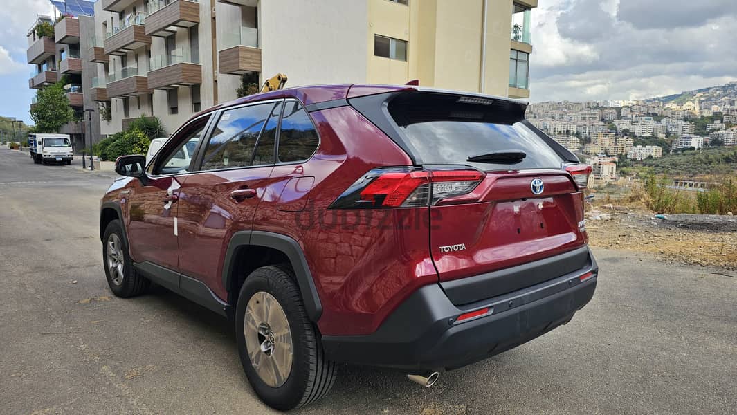 RAV 4 Hybrid 2.5L - AWD 2022 10