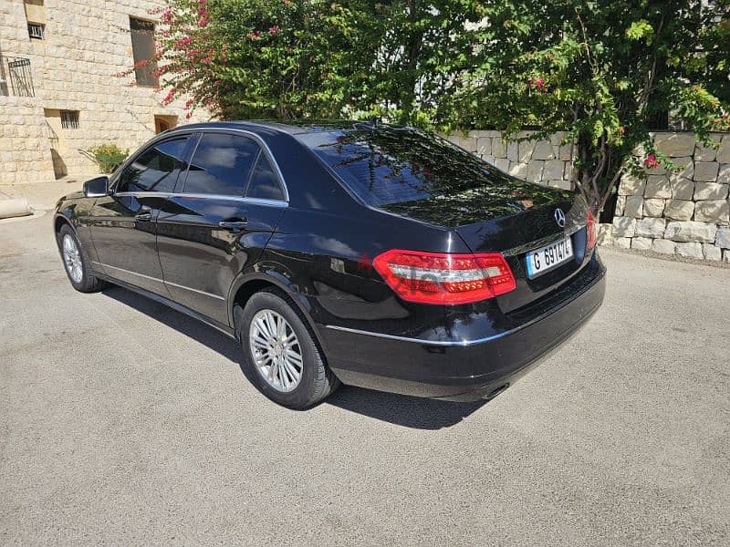 Mercedes-Benz E-Class 2010 5