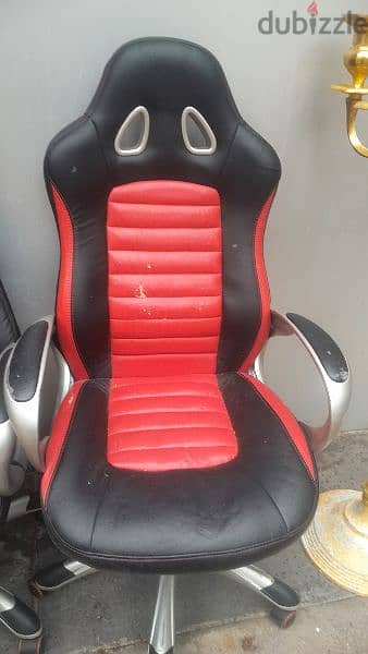 gaming chairs 1