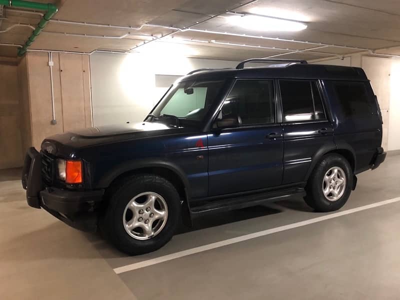 landrover discovery model (2000)original . 7 seaters 0