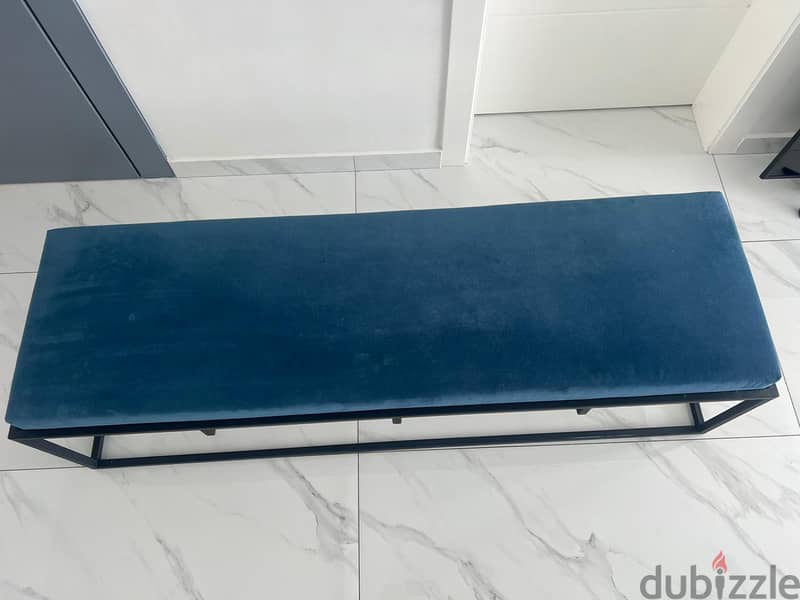 Custom made Bench, very good condition 1