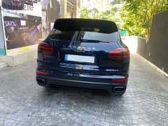 Porsche Cayenne 2016