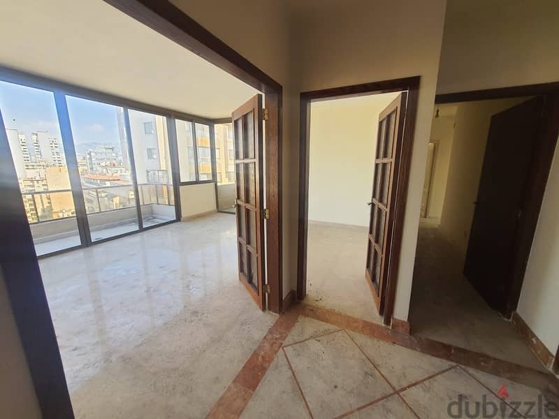 Apartment for sale in Ras El Nabeh, with terraceشقة للبيع في راس النبع 2