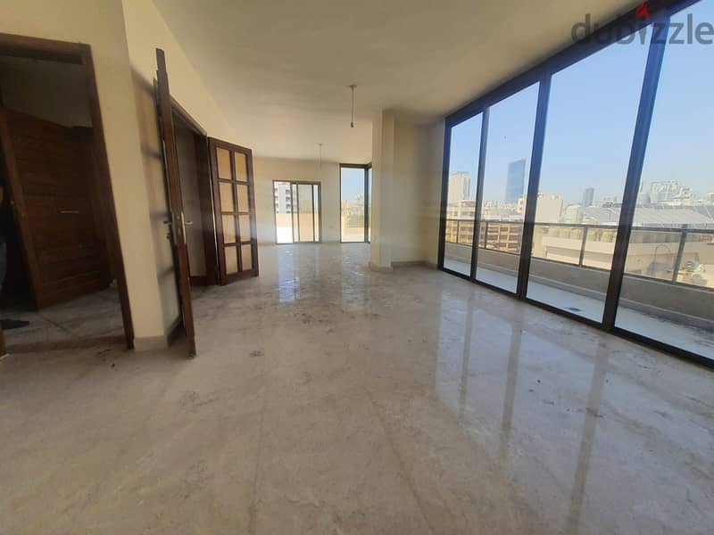 Apartment for sale in Ras El Nabeh, with terraceشقة للبيع في راس النبع 5