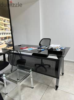 Office for sale in cornich el mazraaمكتب للبيع في كورنيش المزرعة،