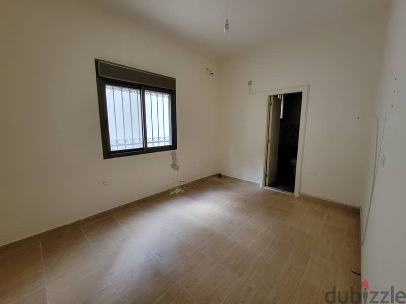 RWB217AH - Apartment for sale in Hboub Jbeil 8