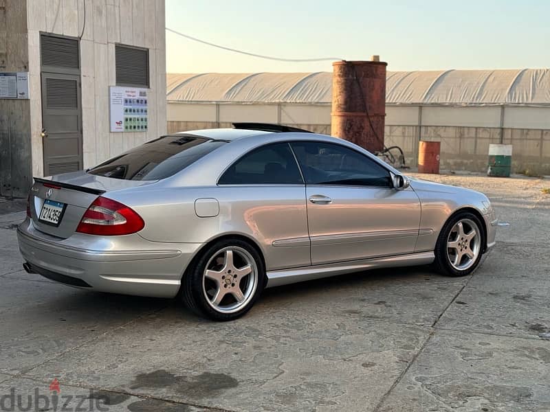 Mercedes-Benz CLK-Class 2004 4