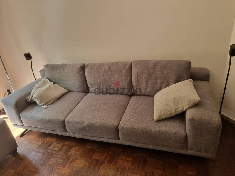 Living room sofa + pouf 3