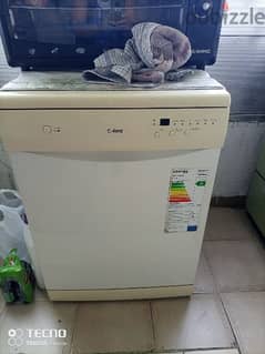 dishwasher in good condition 0