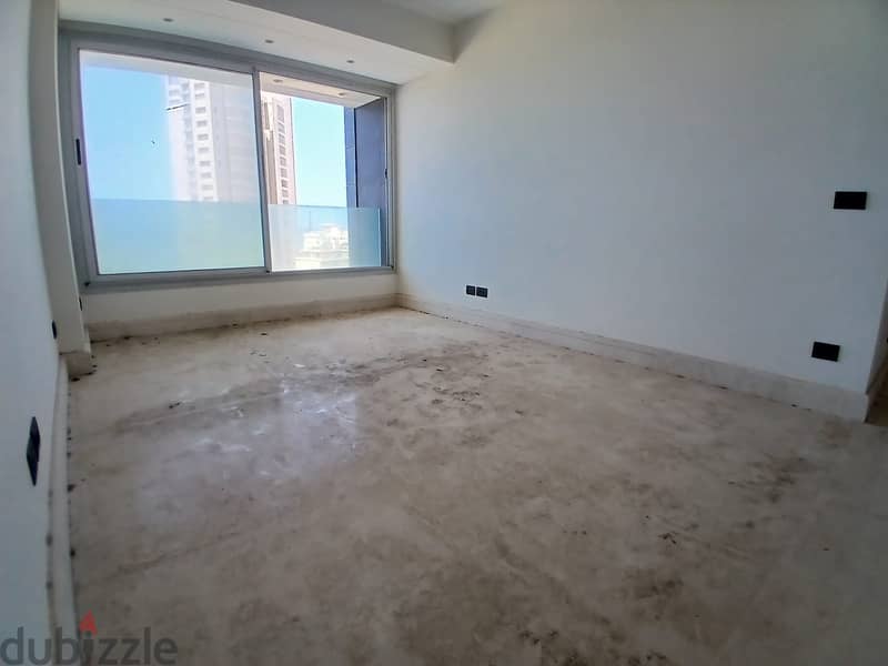 Apartment For sale In Rawche شقة للبيع في الروشة 2