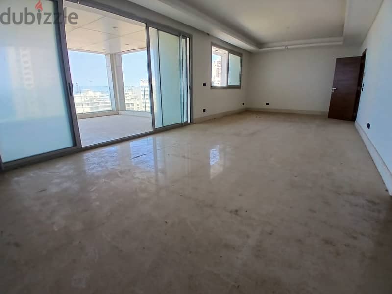 Apartment For sale In Rawche شقة للبيع في الروشة 3