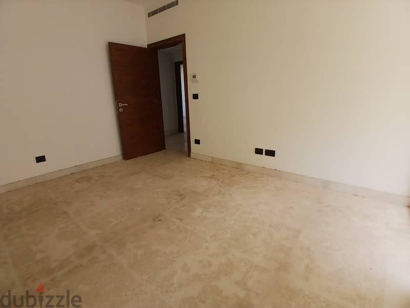 Apartment For sale In Rawche شقة للبيع في الروشة 8