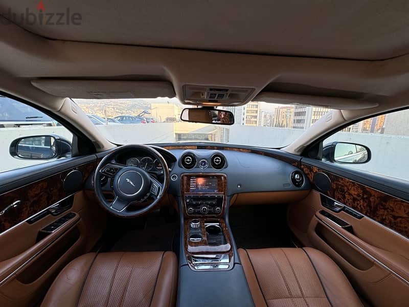 Jaguar XJ8 2011 آتوستراد ميرنا الشالوحي V8 2