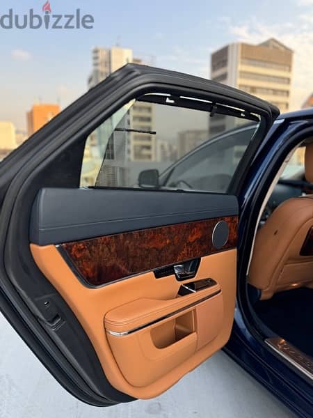 Jaguar XJ8 2011 آتوستراد ميرنا الشالوحي V8 3